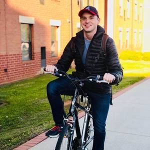 Meet your Posher, Tyler